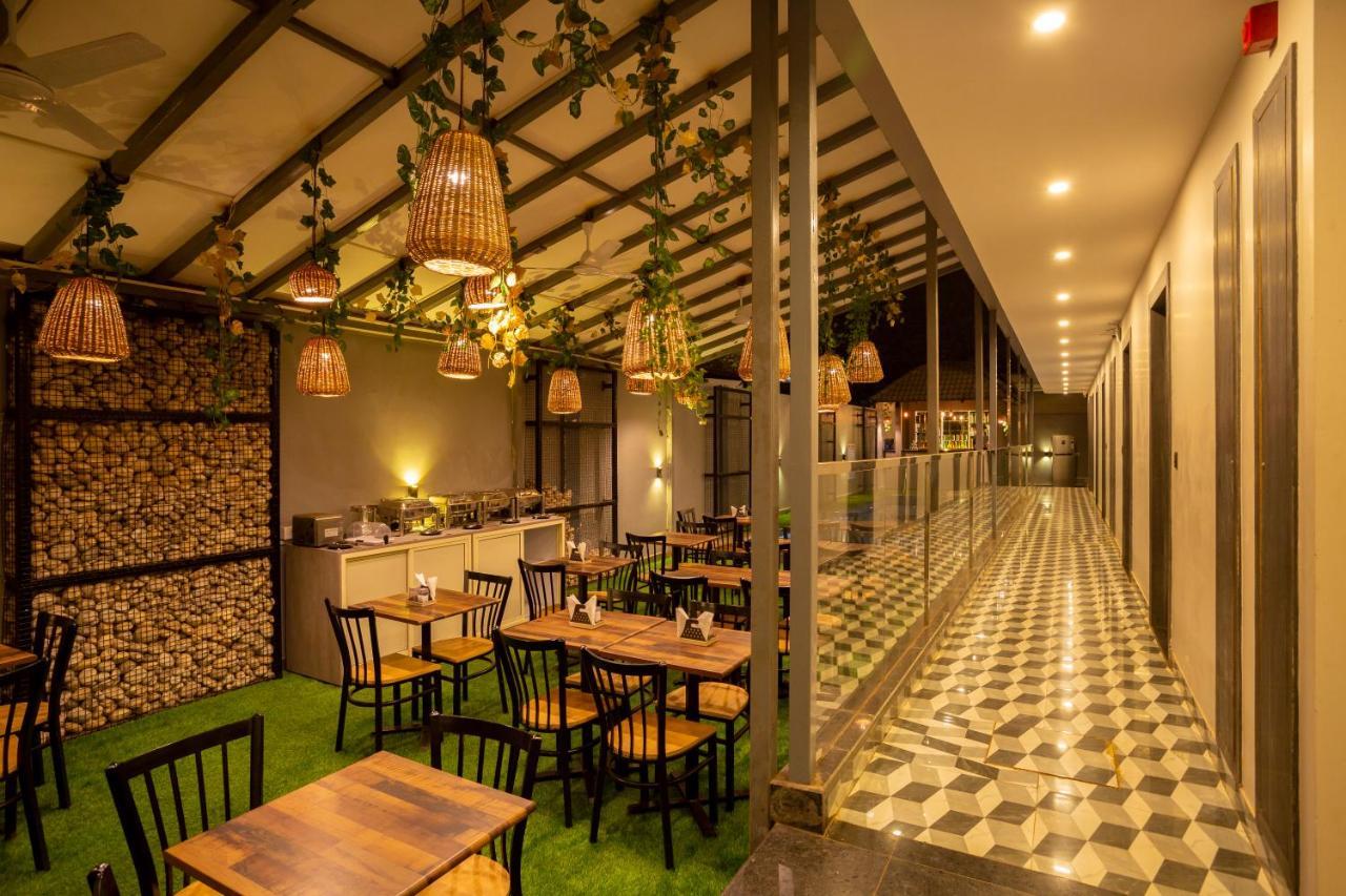 The Porto By Lagom Vagator Goa Near Ozran Beach Anjuna Exterior foto
